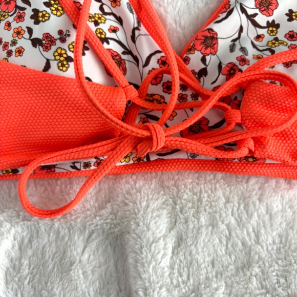NWT Orange Poppy Criss Cross Bikini - Size Medium - Picture 3 of 9